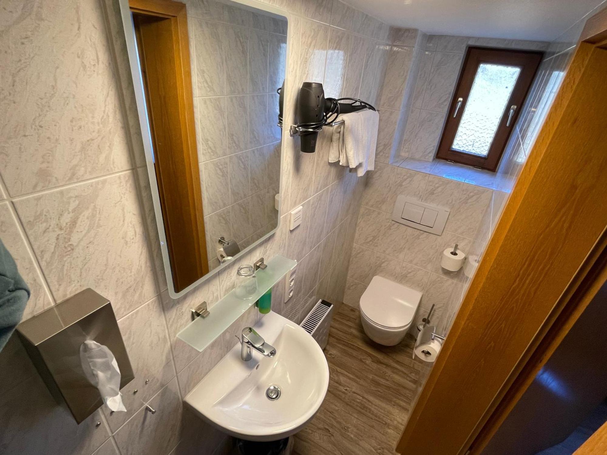 Landhotel Karin Φρόιντενσταντ Εξωτερικό φωτογραφία