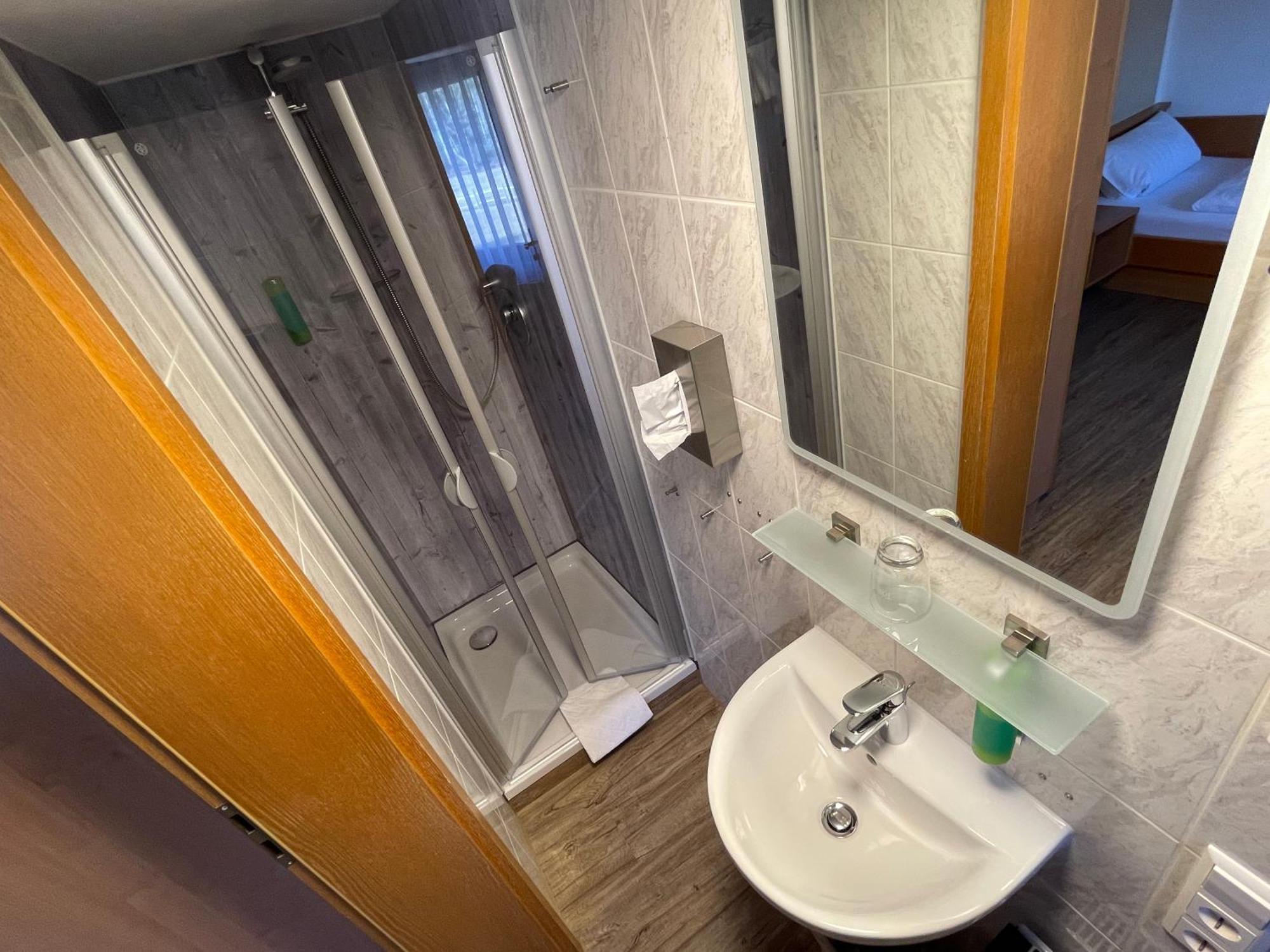 Landhotel Karin Φρόιντενσταντ Εξωτερικό φωτογραφία