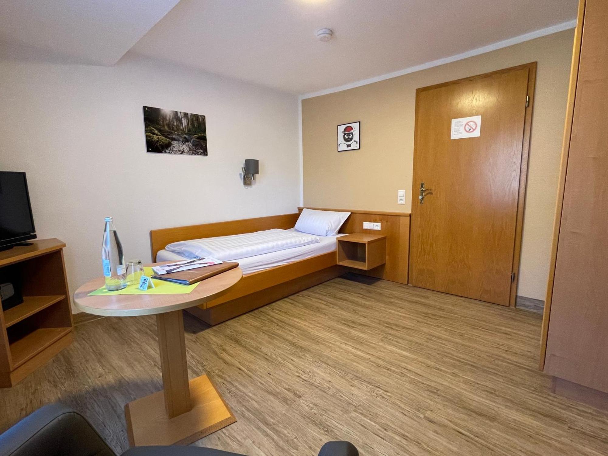 Landhotel Karin Φρόιντενσταντ Εξωτερικό φωτογραφία